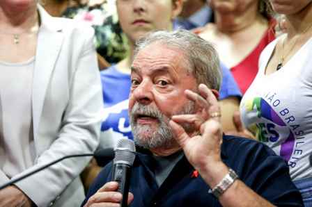 São Paulo 04/04/2016-  Ex-Presidente Lula, durante entrevista a imprensa na sede do PT Nacional.

Foto: Paulo Pinto/Fotos Públicas