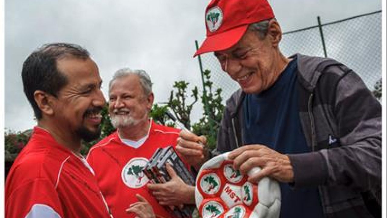 Mari Zanella gosta de estar sempre aprendendo, mesmo fora do futebol 