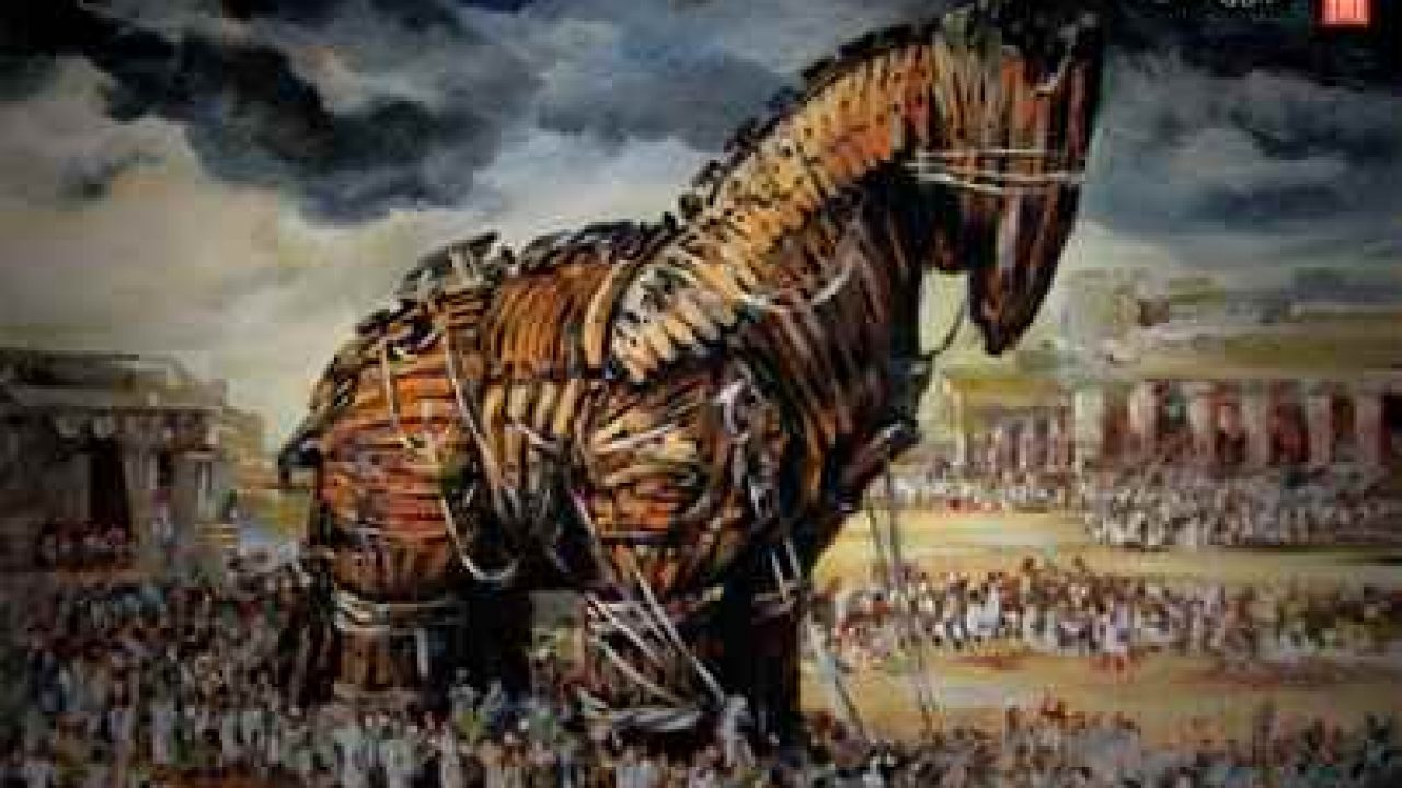 O Cavalo de Tróia II - Macaiba em foco