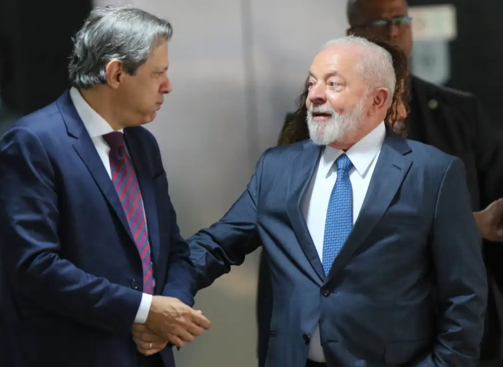 Presidente Lula e o ministro da Fazenda Fernando Haddad