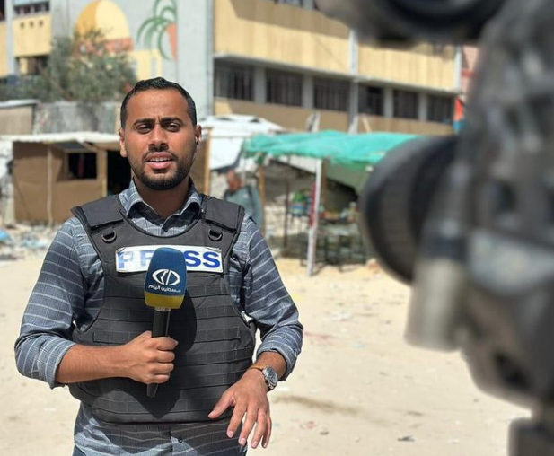 Mohammad Mansour e Hussam Shabat foram mortos em ataques aéreos de Israel. O número de jornalistas assassinados em Gaza chega a 208 desde outubro.