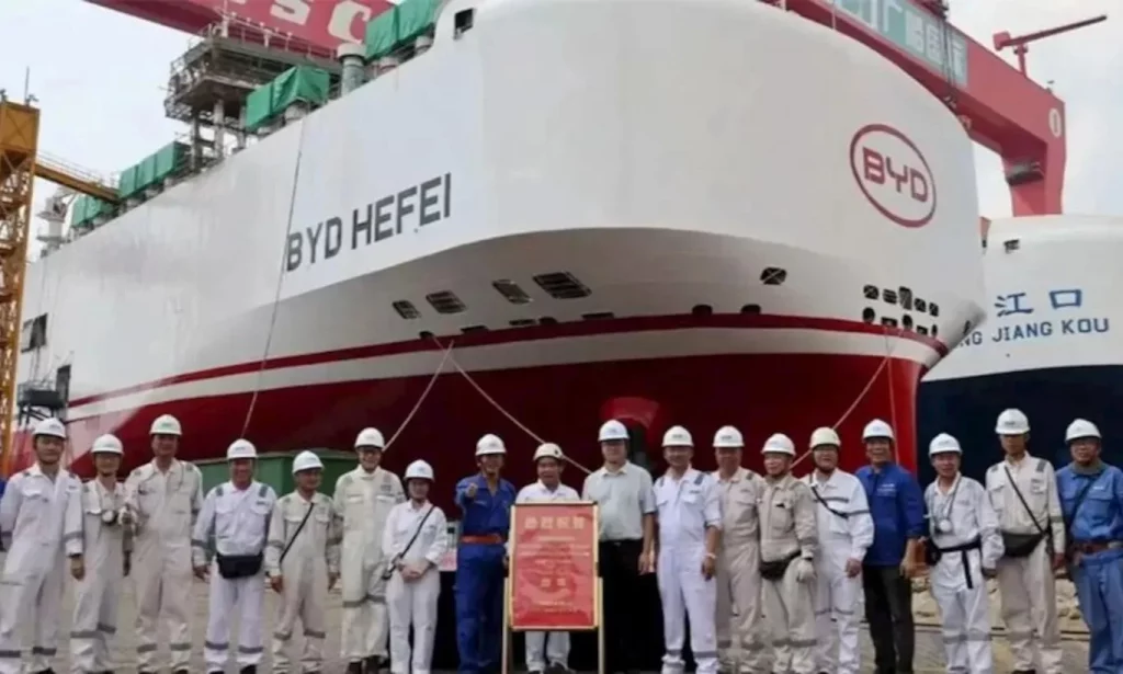 China turbina produção de navios para transporte em massa de veículos elétricos